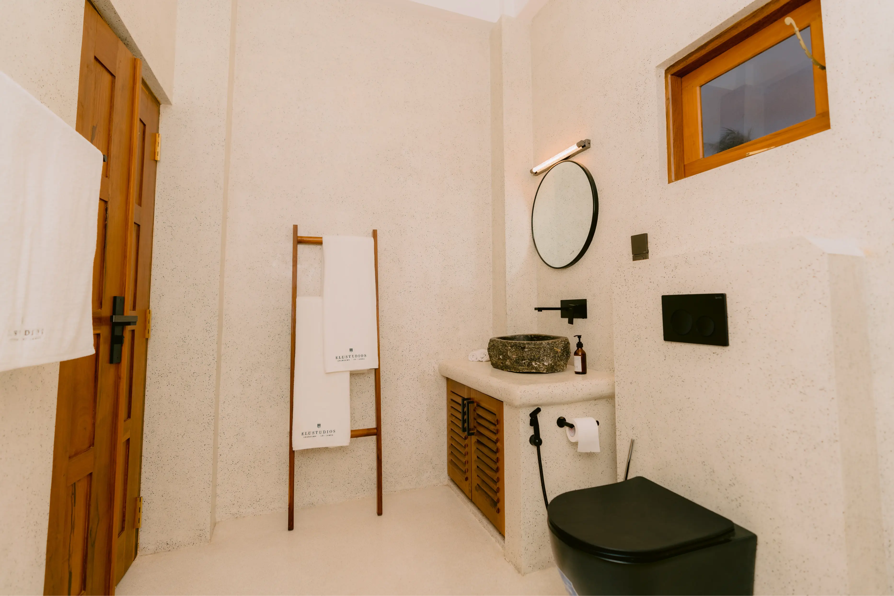 Private Studio Luxury Bathroom